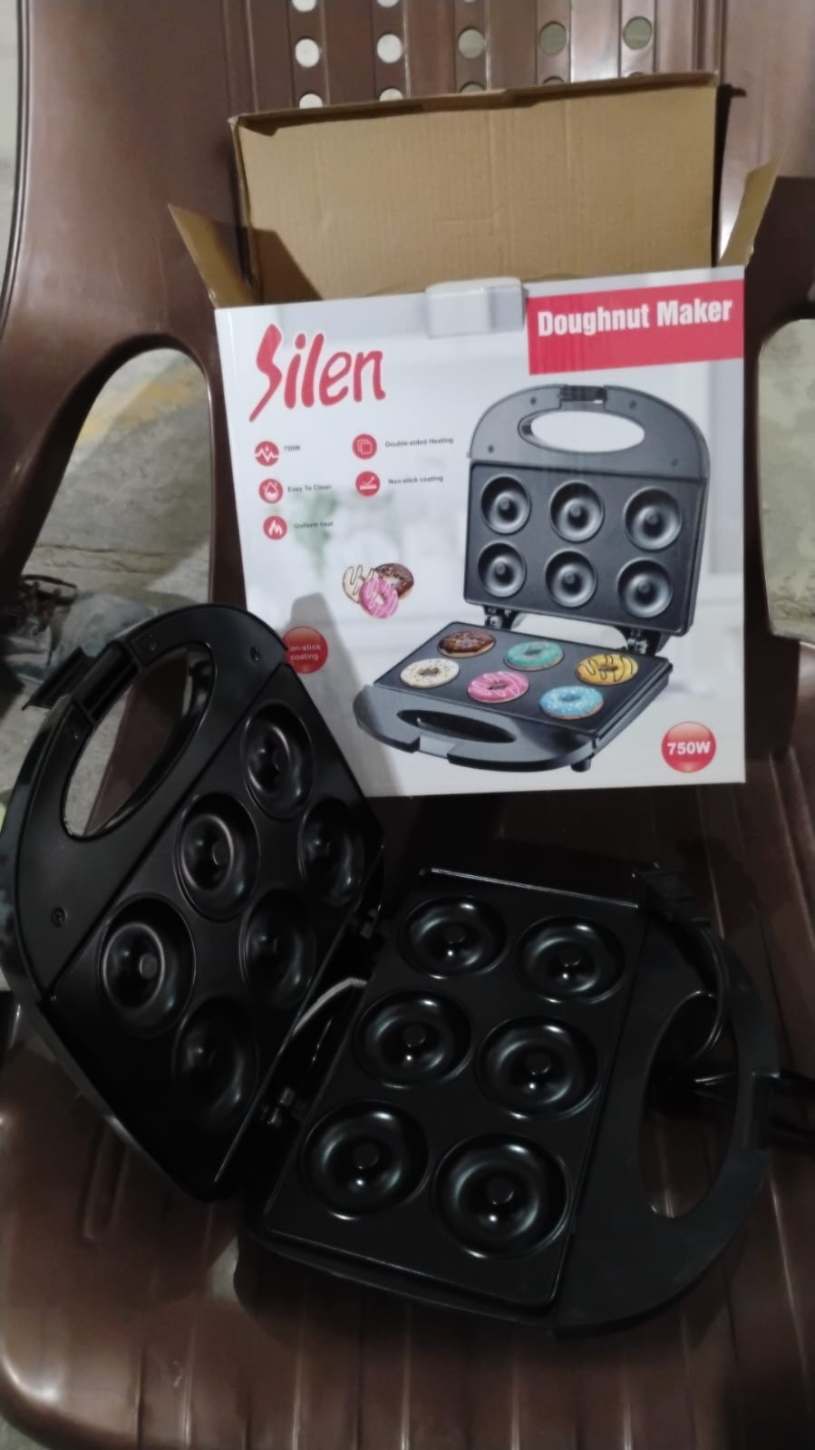 Donut Maker Machine 750W Electric Donut Maker 6pcs Circle Shaped cavity (1 Pc / With 2 PIN Plug Converter 1 Pc ) Donut Maker Machine 750W Electric Donut Maker 6pcs Circle Shaped cavity (1 Pc / With 2 PIN Plug Converter 1 Pc )